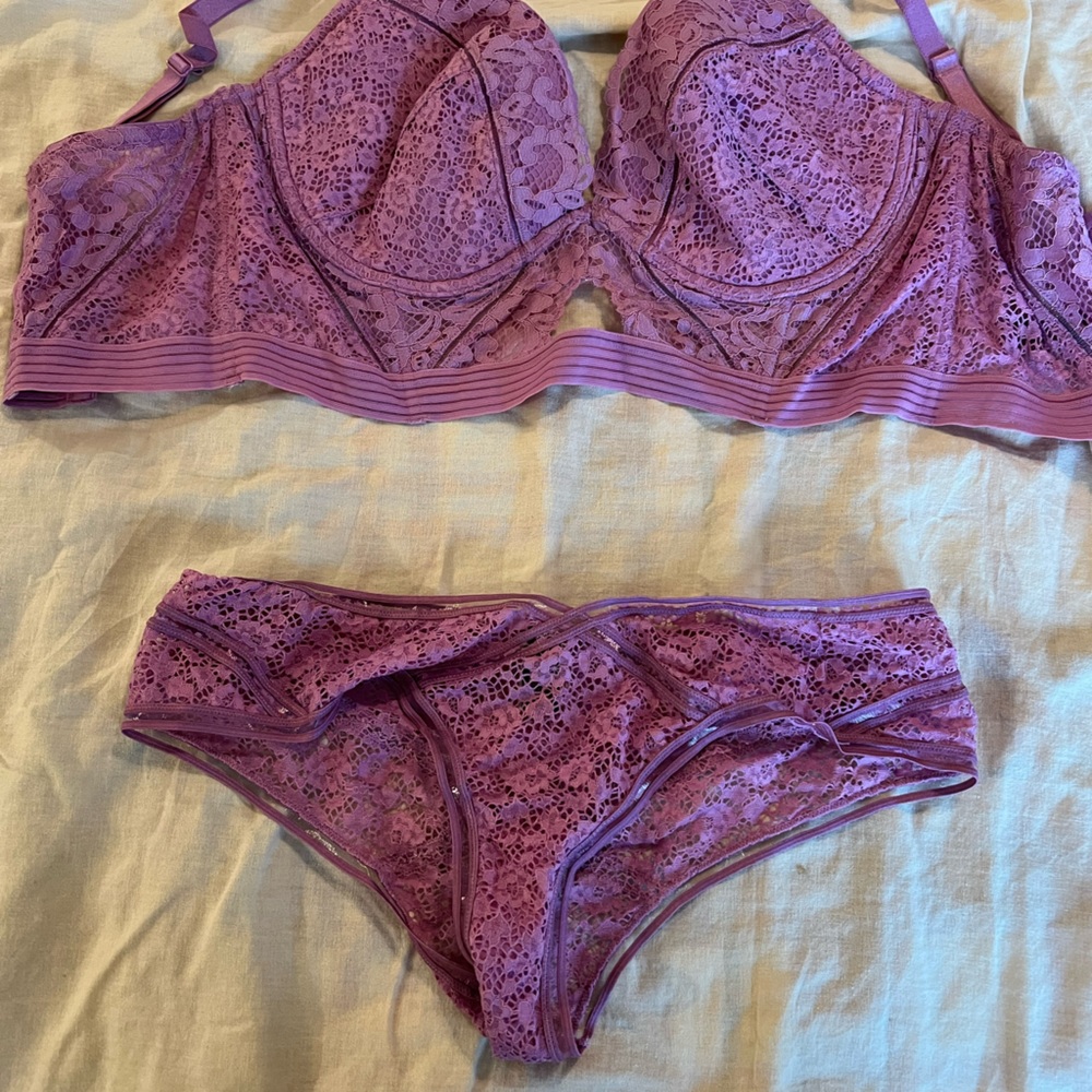 Victorias Secret Lace Underwire Bra and Panty Set - Purple